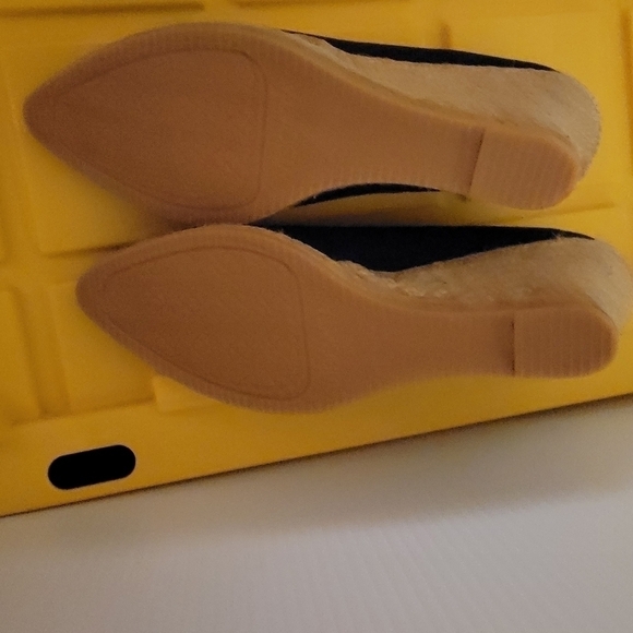 New $155 VISCATA BARCELONA V Cut Roses Canvas Wedge Shoes Navy Blue size 41/10 - Picture 8 of 9